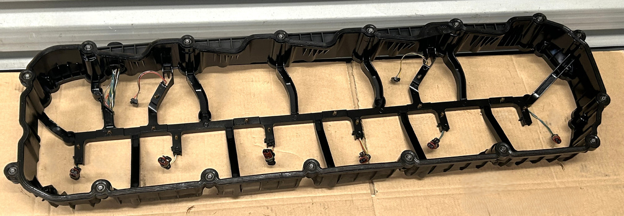 Topplokk DAF SPACER FRAME ENGINE VALVE COVER XF 106 480 2033255: bilde 6