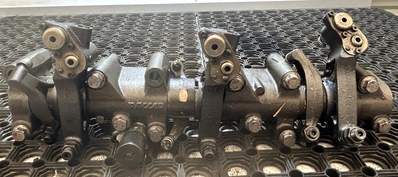 DAF VALVE LEVER ARMS KEYBOARD MX XF 480 - Ventil: bilde 1 DAF VALVE LEVER ARMS KEYBOARD MX XF 480 - Ventil: bilde 1