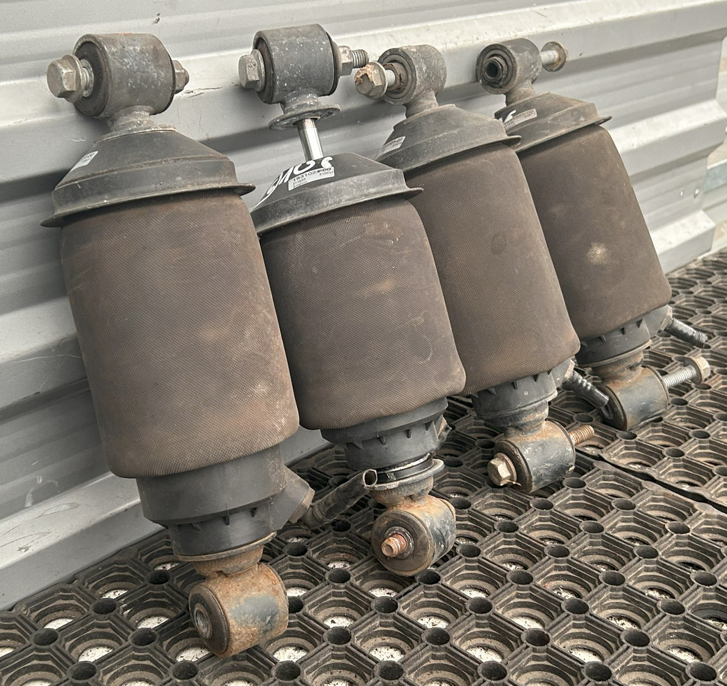 DAF XF 106 CAB SUSPENSION BOOT SET - Førerhusfjæring: bilde 2 DAF XF 106 CAB SUSPENSION BOOT SET - Førerhusfjæring: bilde 2