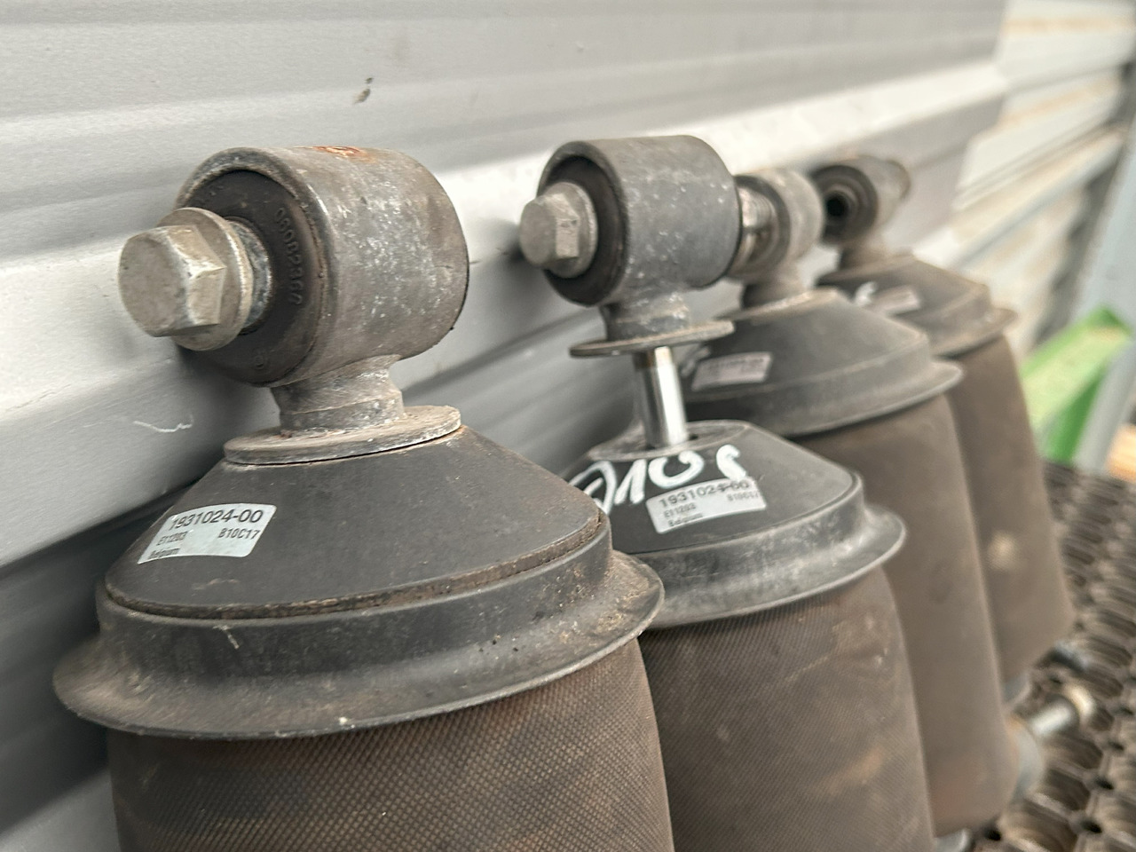 DAF XF 106 CAB SUSPENSION BOOT SET - Førerhusfjæring: bilde 3 DAF XF 106 CAB SUSPENSION BOOT SET - Førerhusfjæring: bilde 3