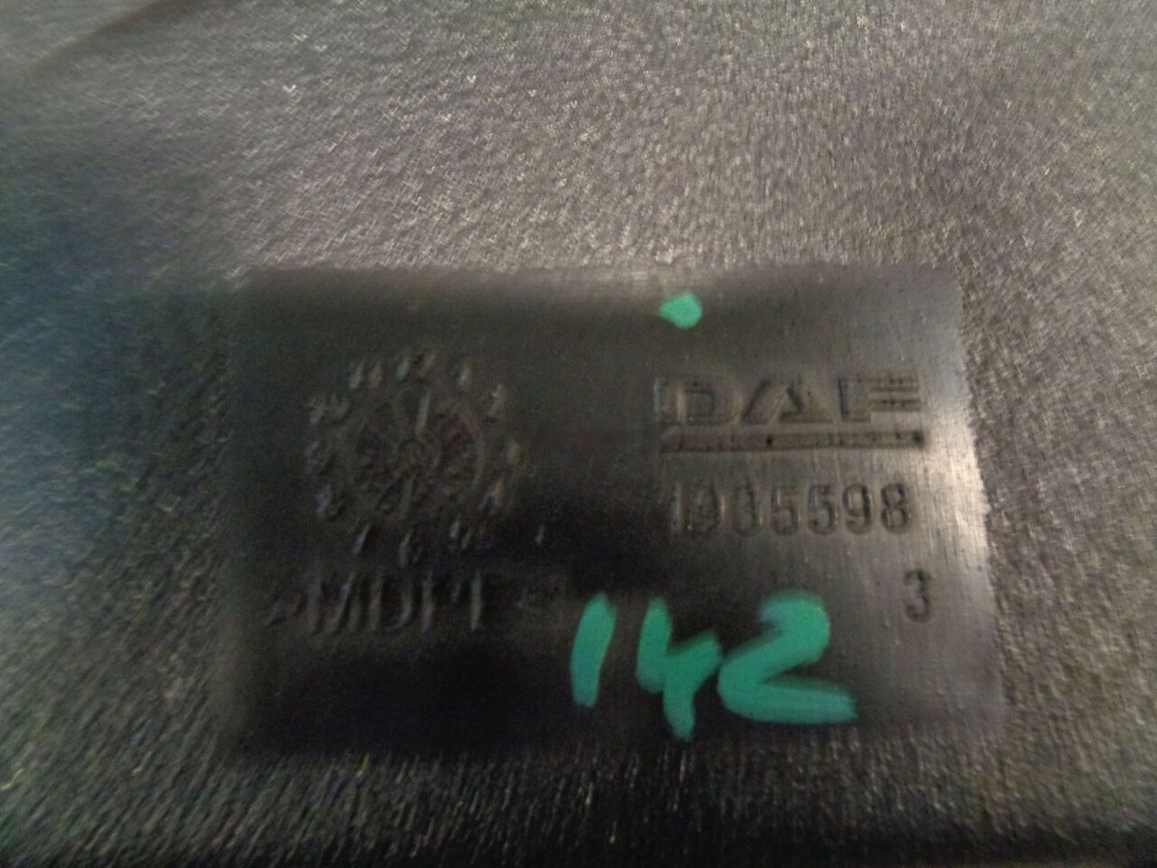 DAF XF 106 Komin Powietrza DAF XF 106 1935598 DAF XF 106 truck - Karosseri og eksteriør for Lastebil: bilde 5 DAF XF 106 Komin Powietrza DAF XF 106 1935598 DAF XF 106 truck - Karosseri og eksteriør for Lastebil: bilde 5