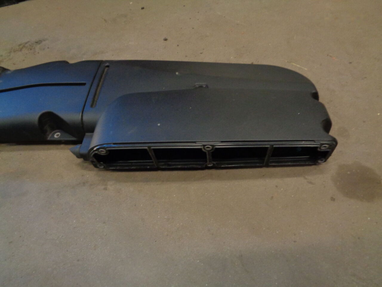 DAF XF 106 Komin Powietrza DAF XF 106 1935598 DAF XF 106 truck - Karosseri og eksteriør for Lastebil: bilde 3 DAF XF 106 Komin Powietrza DAF XF 106 1935598 DAF XF 106 truck - Karosseri og eksteriør for Lastebil: bilde 3