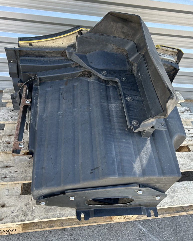 MERCEDES ACTROS MP5 STORAGE COMPARTMENT EXTENSION OF THE STEPS LEFT - Universaldel: bilde 4 MERCEDES ACTROS MP5 STORAGE COMPARTMENT EXTENSION OF THE STEPS LEFT - Universaldel: bilde 4