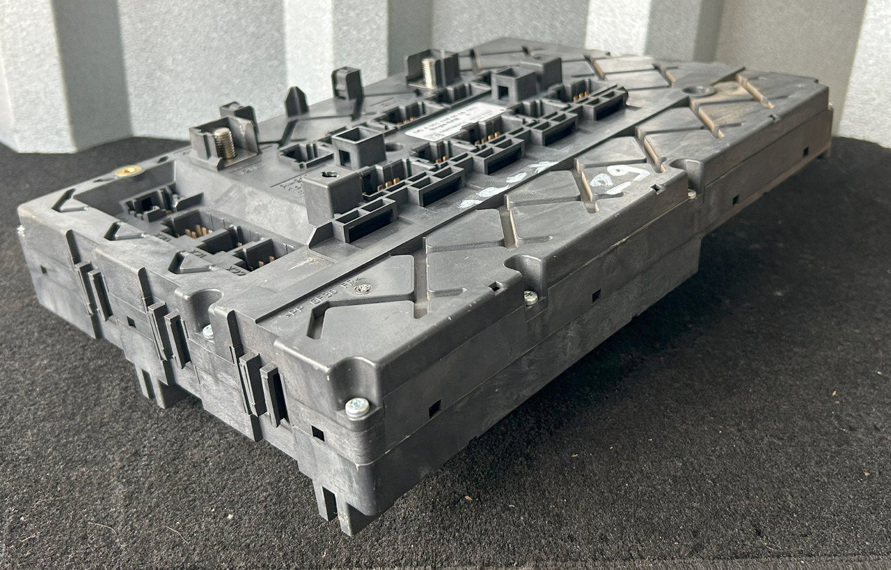 MERCEDES AROCS MP4 A FUSE MODULE SAM - Sikring: bilde 5 MERCEDES AROCS MP4 A FUSE MODULE SAM - Sikring: bilde 5