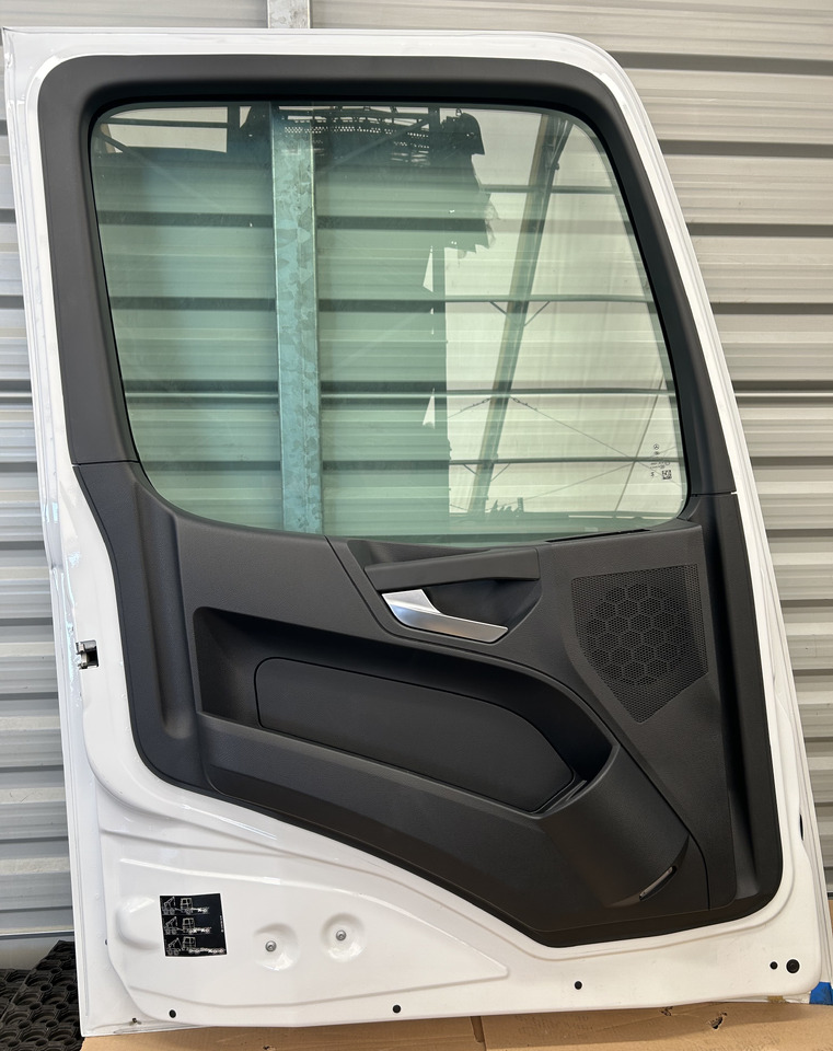 MERCEDES DOOR LEFT narrow cab M-CLASSIC SPACE ACTROS AROCS MP4 MP5 BRAND NEW - Dør og deler: bilde 2 MERCEDES DOOR LEFT narrow cab M-CLASSIC SPACE ACTROS AROCS MP4 MP5 BRAND NEW - Dør og deler: bilde 2