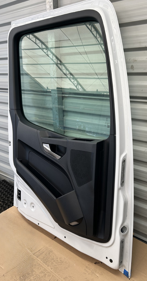 MERCEDES DOOR LEFT narrow cab M-CLASSIC SPACE ACTROS AROCS MP4 MP5 BRAND NEW - Dør og deler: bilde 3 MERCEDES DOOR LEFT narrow cab M-CLASSIC SPACE ACTROS AROCS MP4 MP5 BRAND NEW - Dør og deler: bilde 3