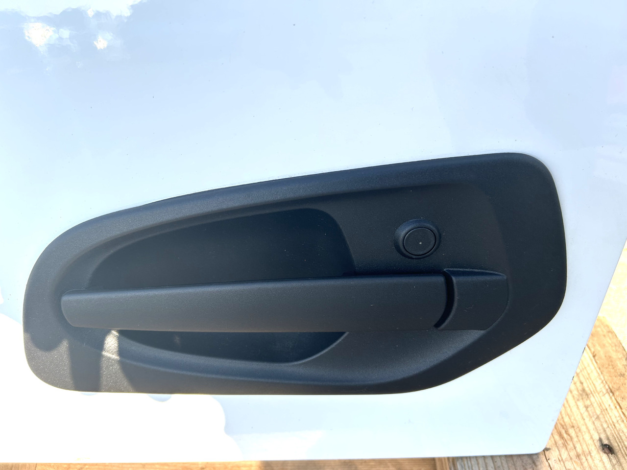 MERCEDES DOOR LEFT narrow cab M-CLASSIC SPACE ACTROS AROCS MP4 MP5 BRAND NEW - Dør og deler: bilde 4 MERCEDES DOOR LEFT narrow cab M-CLASSIC SPACE ACTROS AROCS MP4 MP5 BRAND NEW - Dør og deler: bilde 4