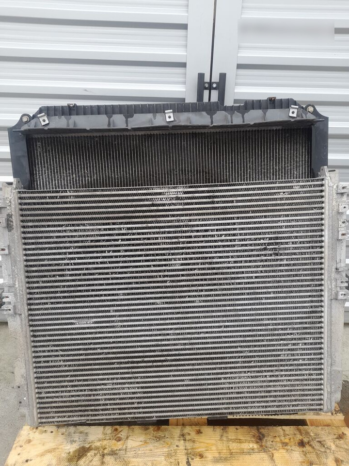Mercedes-Benz ACTROS MP4 A9605003601 / A9605000002/ A9605053255   Mercedes-Benz truck - Radiator for Lastebil: bilde 4 Mercedes-Benz ACTROS MP4 A9605003601 / A9605000002/ A9605053255   Mercedes-Benz truck - Radiator for Lastebil: bilde 4