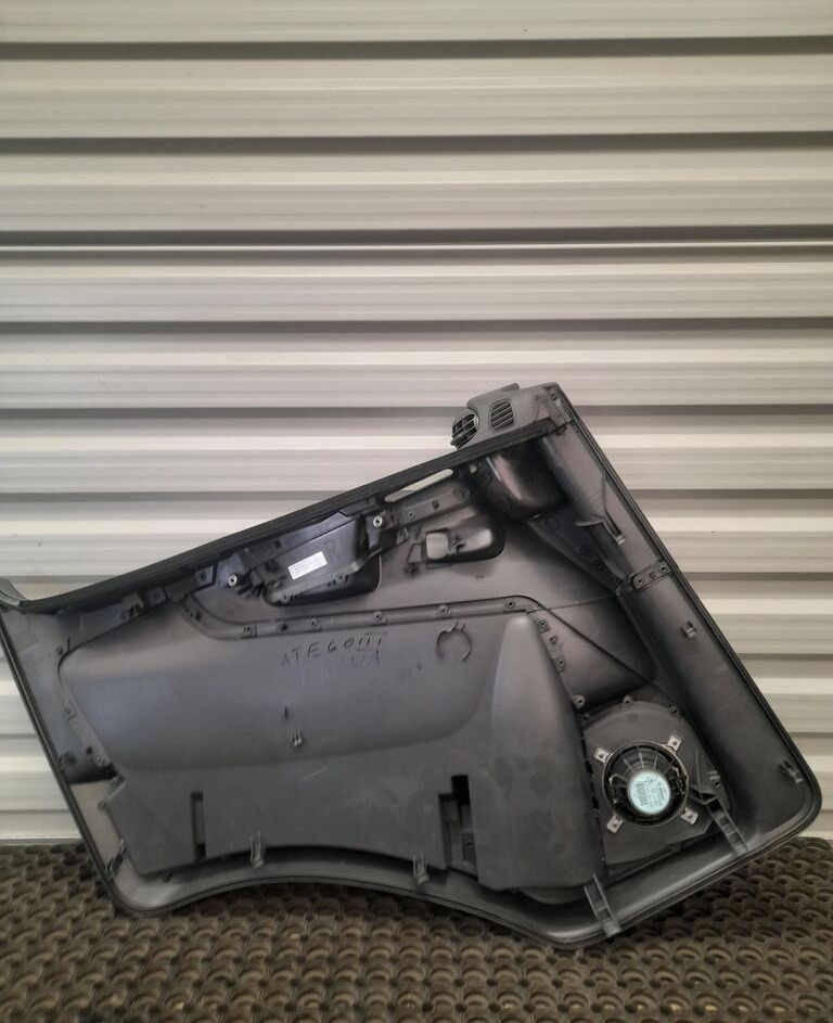 TAPICERKA PANEL DRZWI R Mercedes-Benz ATEGO A9407201870 - Dør og deler for Lastebil: bilde 3 TAPICERKA PANEL DRZWI R Mercedes-Benz ATEGO A9407201870 - Dør og deler for Lastebil: bilde 3