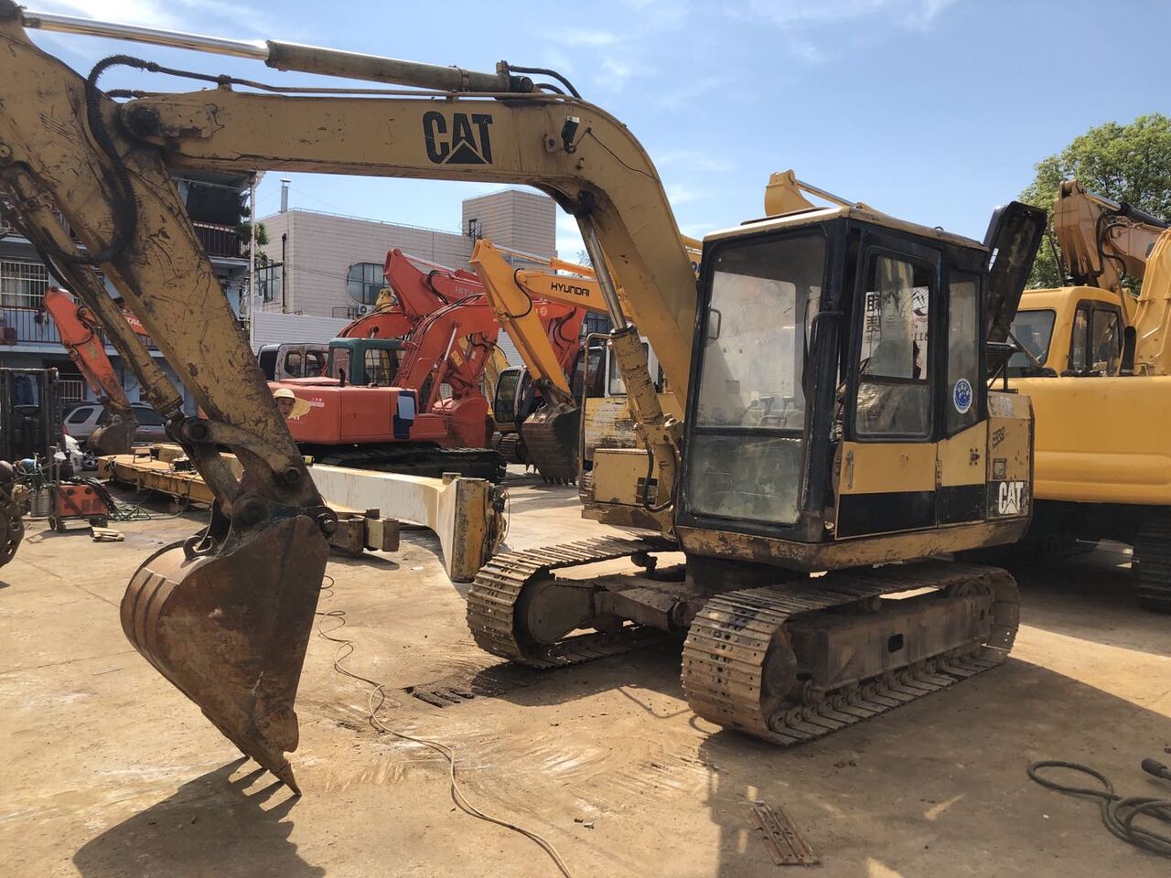 CATERPILLAR E70B - Beltegraver: bilde 3 CATERPILLAR E70B - Beltegraver: bilde 3