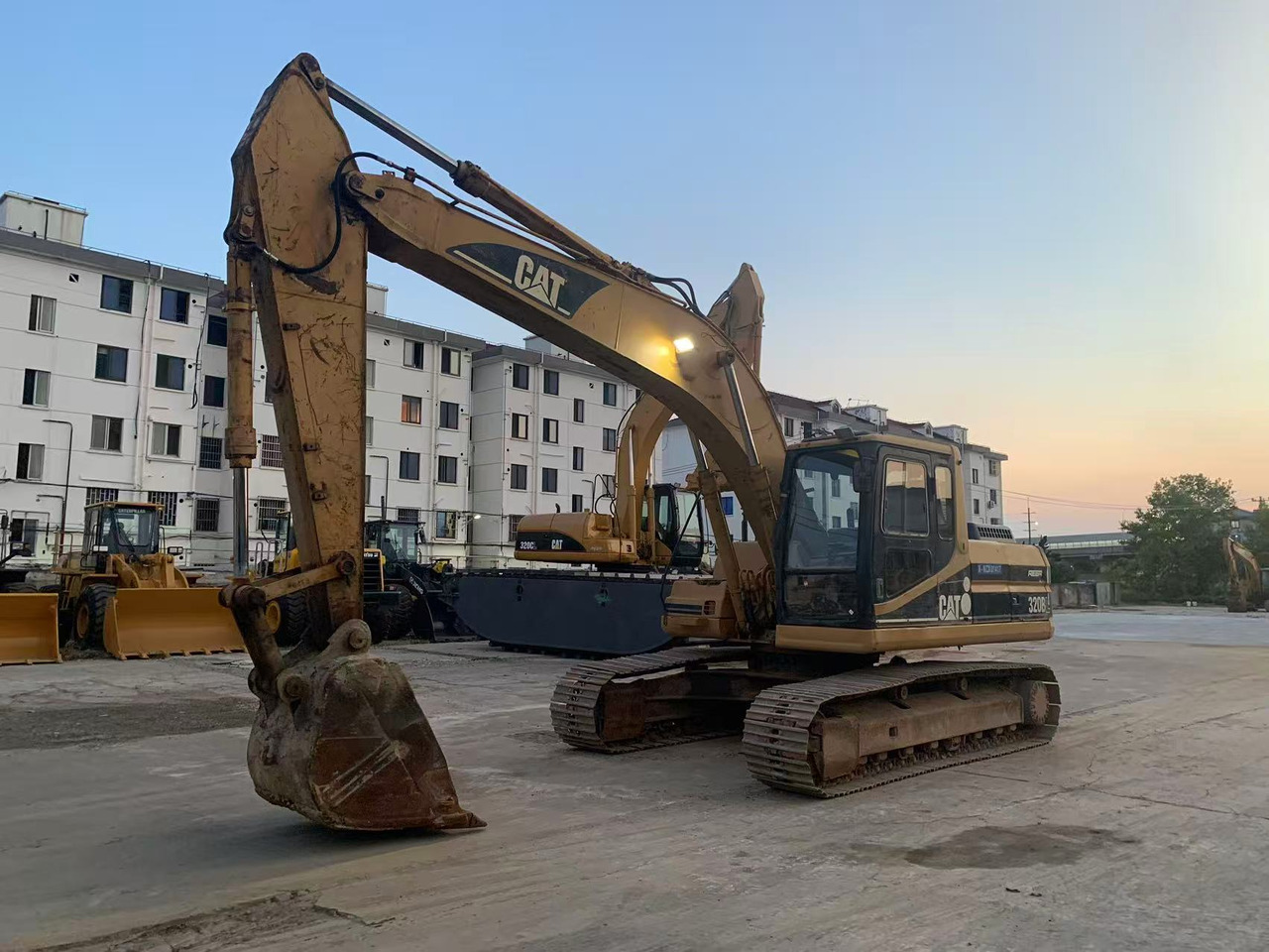 CATERPILLAR Tracked Excavator 20 ton Excavator CAT 320B, 320BL - Beltegraver: bilde 2 CATERPILLAR Tracked Excavator 20 ton Excavator CAT 320B, 320BL - Beltegraver: bilde 2