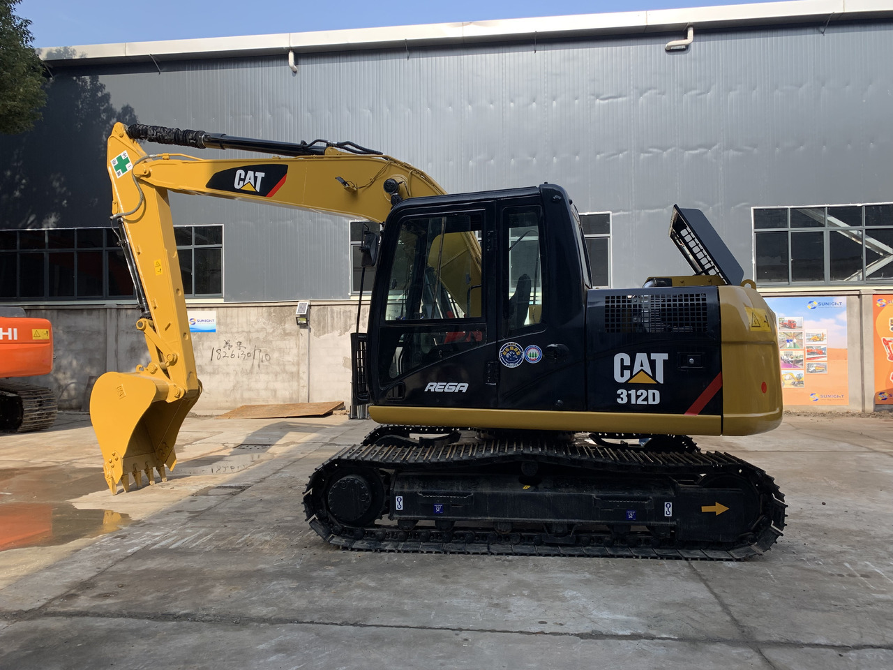 Caterpillar 12 ton Excavator Used Condition CAT 312D Good Price - Beltegraver: bilde 2 Caterpillar 12 ton Excavator Used Condition CAT 312D Good Price - Beltegraver: bilde 2
