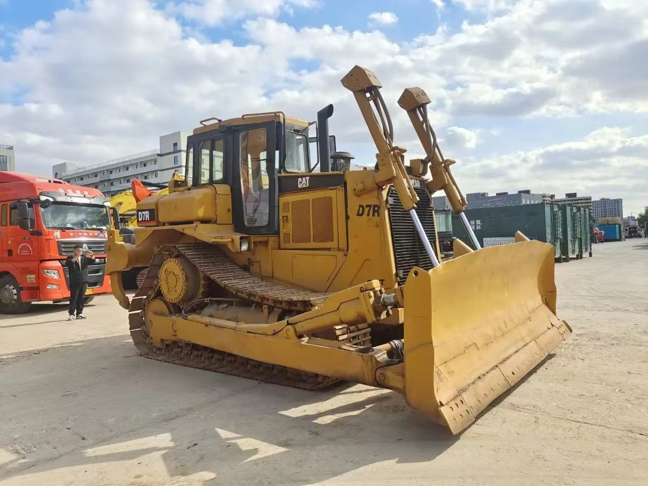 Caterpillar Secondhand Bulldozer CAT D7R Japan Origin Tracked Tractor - Bulldozer: bilde 4 Caterpillar Secondhand Bulldozer CAT D7R Japan Origin Tracked Tractor - Bulldozer: bilde 4