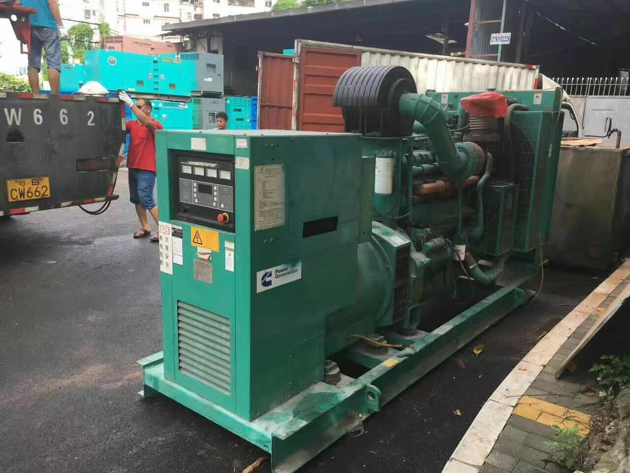 Cummins Diesel Generator Set 450KVA - Elektrisk generator: bilde 3 Cummins Diesel Generator Set 450KVA - Elektrisk generator: bilde 3