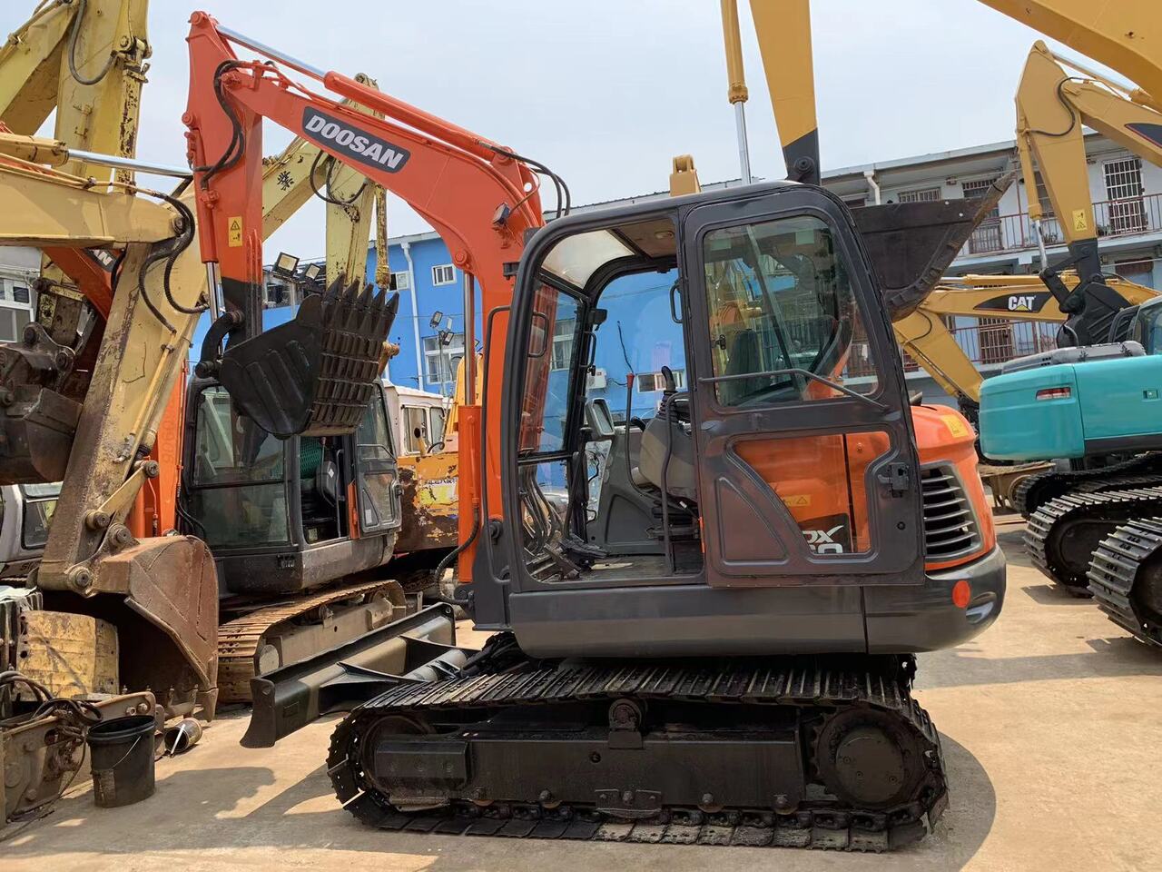 Doosan mini excavator 6 ton small digger Doosan DH60, DX60 - Minigraver: bilde 4 Doosan mini excavator 6 ton small digger Doosan DH60, DX60 - Minigraver: bilde 4