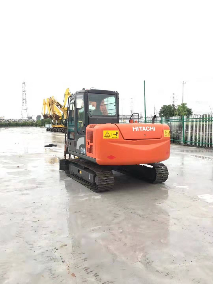 Hitachi 6 ton Hydraulic Excavator ZX60 Good Price - Beltegraver: bilde 4 Hitachi 6 ton Hydraulic Excavator ZX60 Good Price - Beltegraver: bilde 4