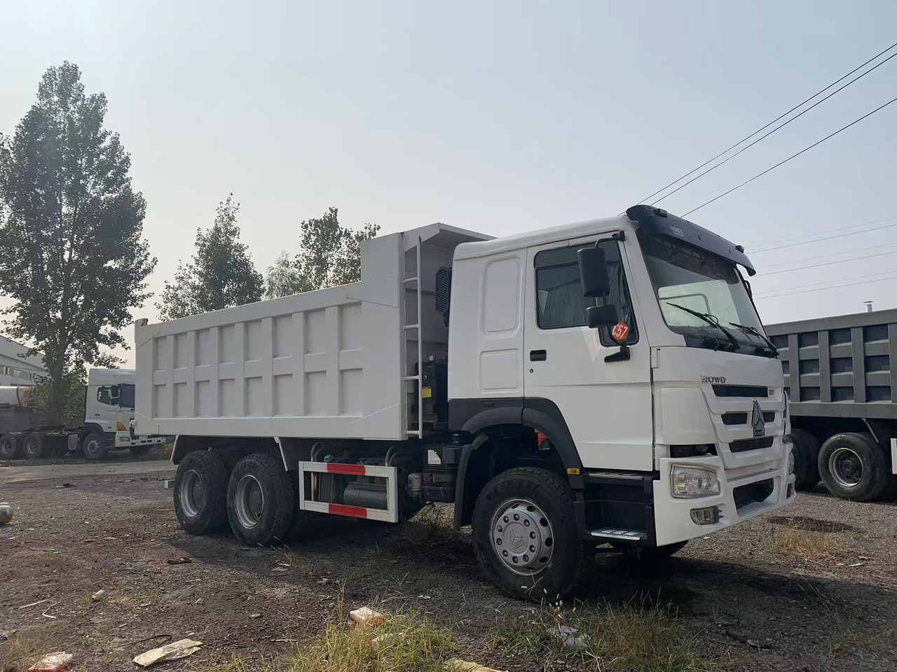 Howo Secondhand Commercial Vehicle 10-wheels HOWO Dumper Truck 6x4 Left Hand Drive Tipper Truck - Tippbil: bilde 4 Howo Secondhand Commercial Vehicle 10-wheels HOWO Dumper Truck 6x4 Left Hand Drive Tipper Truck - Tippbil: bilde 4