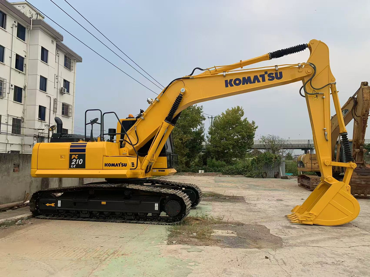 Komatsu Crawler Excavator PC210, PC200 Good Price Japan Excavator - Beltegraver: bilde 4 Komatsu Crawler Excavator PC210, PC200 Good Price Japan Excavator - Beltegraver: bilde 4