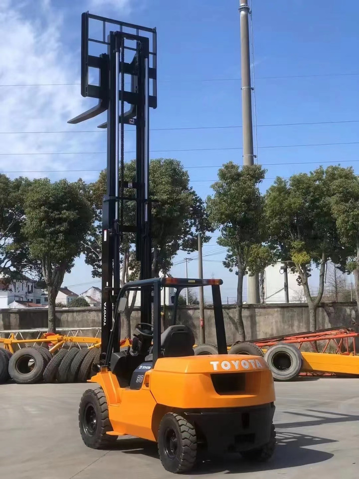 Toyota 5 ton Forklift Good Price FD50 with Side Shifter - Dieseltruck: bilde 3 Toyota 5 ton Forklift Good Price FD50 with Side Shifter - Dieseltruck: bilde 3