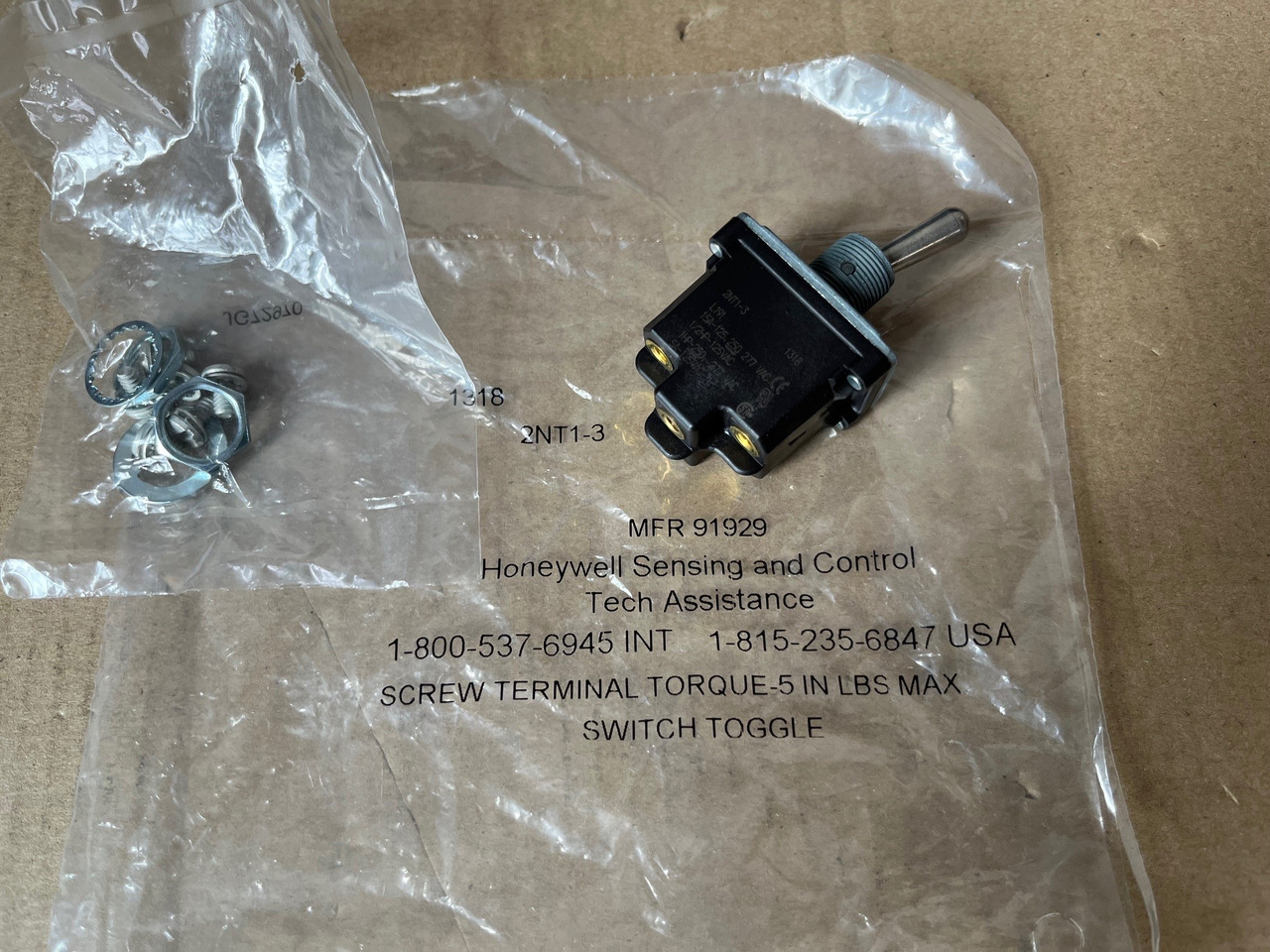 Honeywell switches 1NT1-3 1NT1-4 1NT1-6 1NT1-7 2NT1-3 2NT1-10 2TL1-6 - Reservedeler for Bygg og anlegg: bilde 1 Honeywell switches 1NT1-3 1NT1-4 1NT1-6 1NT1-7 2NT1-3 2NT1-10 2TL1-6 - Reservedeler for Bygg og anlegg: bilde 1