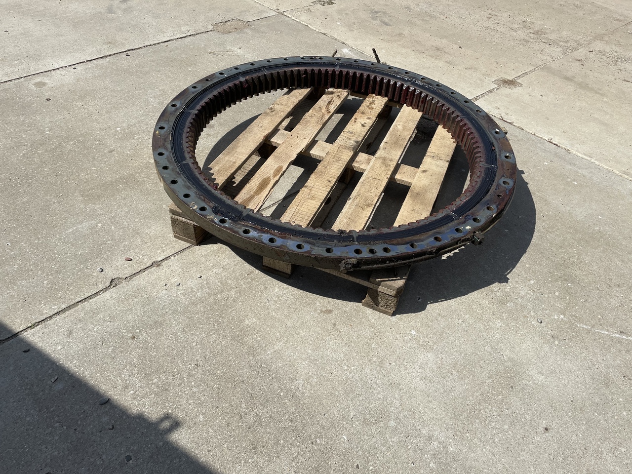 LIEBHERR R906 - Svingkrans for Gravemaskin: bilde 3 LIEBHERR R906 - Svingkrans for Gravemaskin: bilde 3