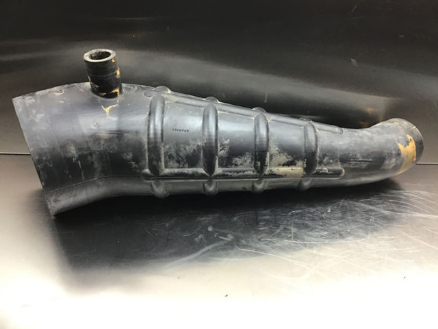 Liebherr Air Filter Hose - Innsugsrør: bilde 2 Liebherr Air Filter Hose - Innsugsrør: bilde 2