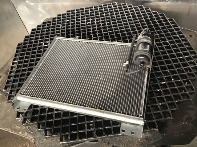 Liebherr Airco Condensor - A/C del: bilde 3 Liebherr Airco Condensor - A/C del: bilde 3