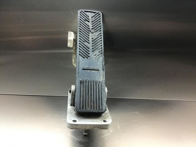 Liebherr Brake Pedal - Pedal: bilde 5 Liebherr Brake Pedal - Pedal: bilde 5