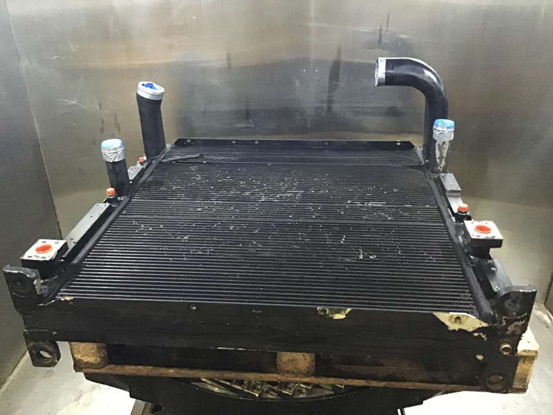 Liebherr COMBINED RADIATOR - Radiator: bilde 1 Liebherr COMBINED RADIATOR - Radiator: bilde 1