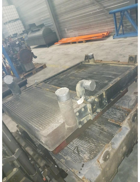 Liebherr Combined - Radiator: bilde 1 Liebherr Combined - Radiator: bilde 1