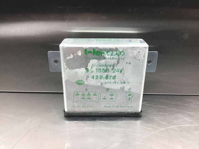 Liebherr Control Gear - Styreenhet: bilde 1 Liebherr Control Gear - Styreenhet: bilde 1