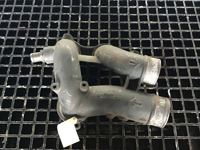 Liebherr Coolant pipe bend - A/C del: bilde 2 Liebherr Coolant pipe bend - A/C del: bilde 2