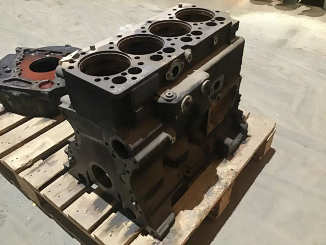 Liebherr Crankcase - Veivhus: bilde 1 Liebherr Crankcase - Veivhus: bilde 1