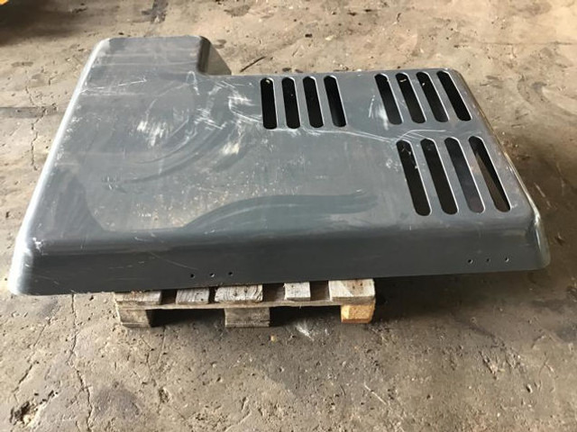 Liebherr Engine Hood - Panser: bilde 3 Liebherr Engine Hood - Panser: bilde 3