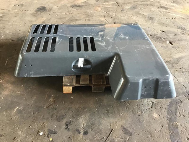 Liebherr Engine Hood - Panser: bilde 2 Liebherr Engine Hood - Panser: bilde 2