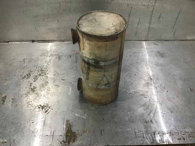 Liebherr Exhaust Silencer - Lyddemper: bilde 1 Liebherr Exhaust Silencer - Lyddemper: bilde 1