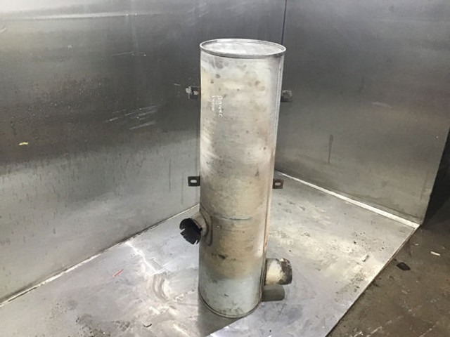 Liebherr Exhaust Silencer - Lyddemper: bilde 4 Liebherr Exhaust Silencer - Lyddemper: bilde 4