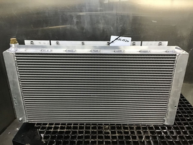 Liebherr Oil Cooler - Oljekjøler: bilde 2 Liebherr Oil Cooler - Oljekjøler: bilde 2