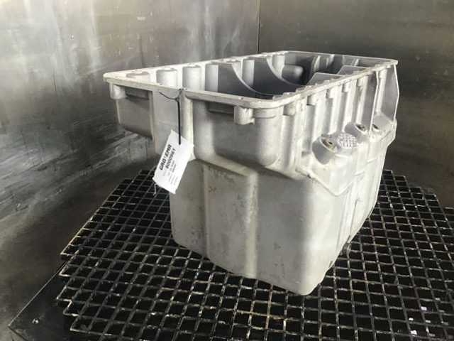 Liebherr Oil Sump - Veivhus: bilde 3 Liebherr Oil Sump - Veivhus: bilde 3