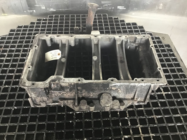 Liebherr Oil Sump - Oljefilter: bilde 2 Liebherr Oil Sump - Oljefilter: bilde 2