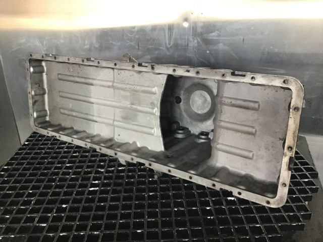 Liebherr Oil Sump - Veivhus: bilde 5 Liebherr Oil Sump - Veivhus: bilde 5