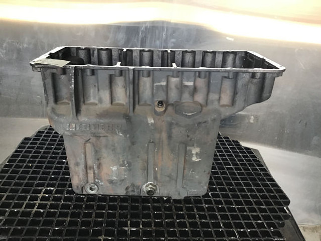Liebherr Oil Sump - Veivhus: bilde 2 Liebherr Oil Sump - Veivhus: bilde 2