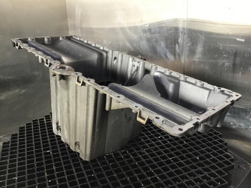 Liebherr Oil Sump - Veivhus: bilde 1 Liebherr Oil Sump - Veivhus: bilde 1