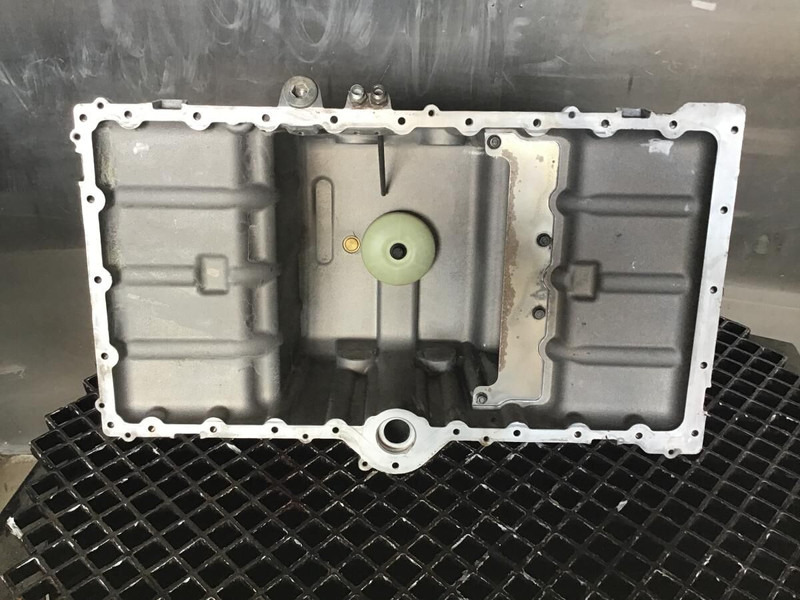 Liebherr Oil Sump - Veivhus: bilde 1 Liebherr Oil Sump - Veivhus: bilde 1