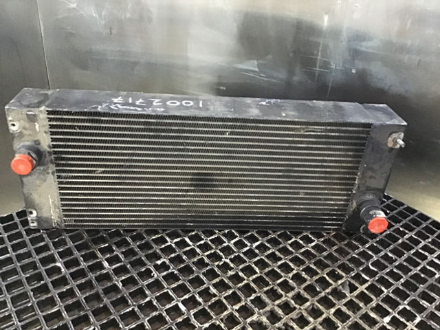 Liebherr Oilcooler - Oljekjøler: bilde 2 Liebherr Oilcooler - Oljekjøler: bilde 2
