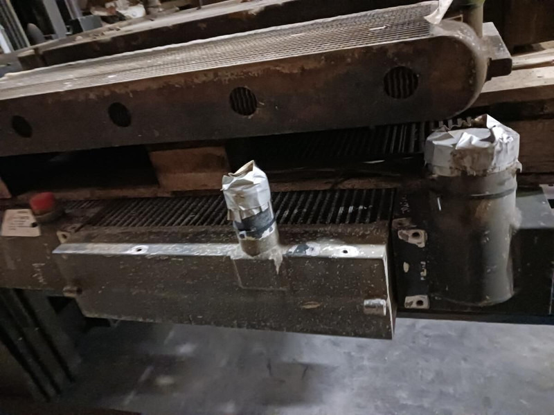 Liebherr PR742 B - Radiator: bilde 1 Liebherr PR742 B - Radiator: bilde 1