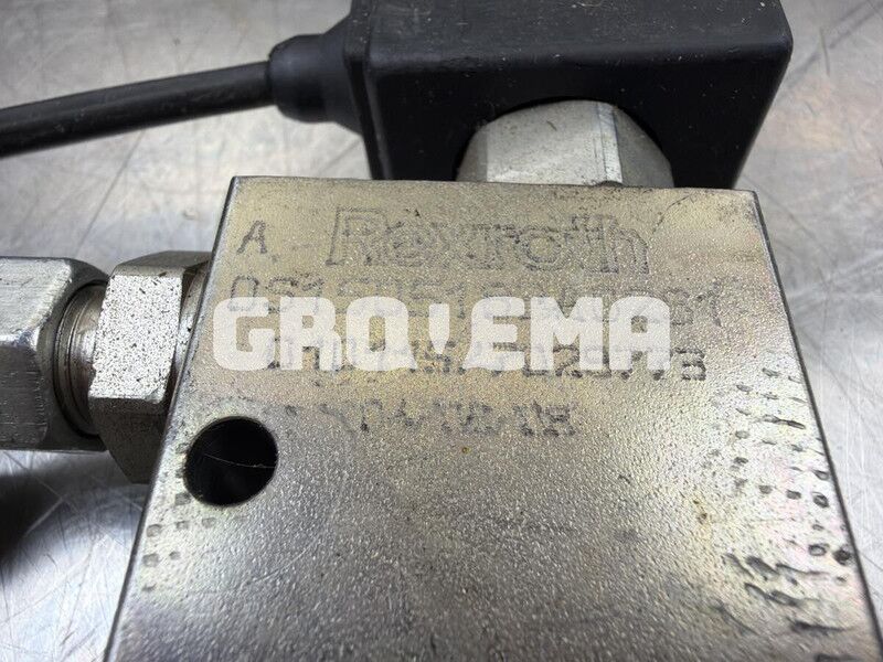 Liebherr R900 Li / R914B / R912 Li / R904 / A904C Li / A904 Li - Hydraulikk: bilde 4 Liebherr R900 Li / R914B / R912 Li / R904 / A904C Li / A904 Li - Hydraulikk: bilde 4