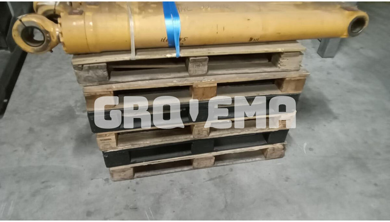 Liebherr R914B / R914 / R924 / R914C - Hydraulisk sylinder: bilde 1 Liebherr R914B / R914 / R924 / R914C - Hydraulisk sylinder: bilde 1