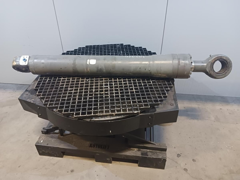 Liebherr R922 LC / R922 NLC / R922 SLC / R922 XLC - Hydraulisk sylinder: bilde 1 Liebherr R922 LC / R922 NLC / R922 SLC / R922 XLC - Hydraulisk sylinder: bilde 1