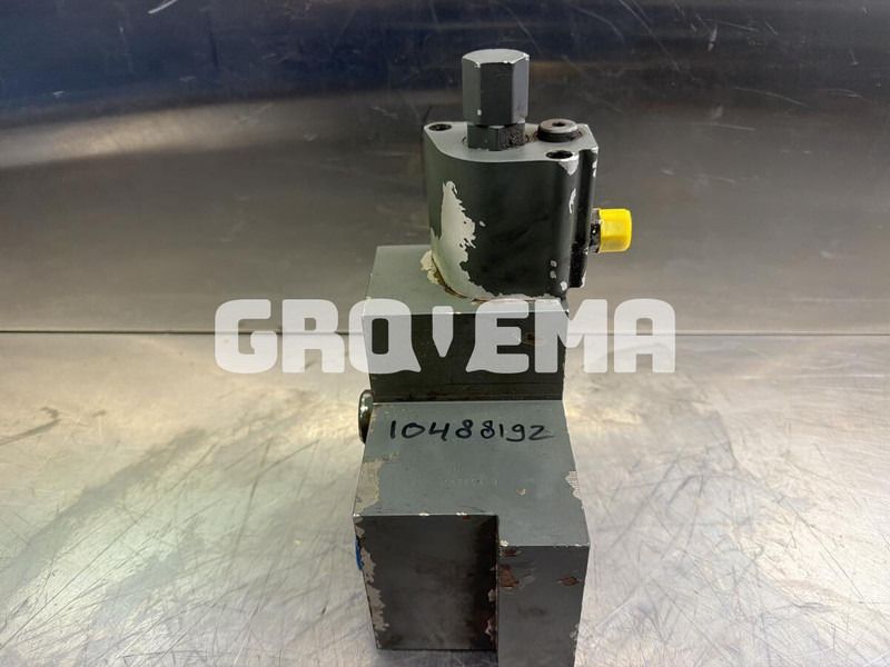 Liebherr R926 COMP / R926 K-LC / R926 LC / R926 CL / R906 WLC / R906 C - Hydraulikk: bilde 3 Liebherr R926 COMP / R926 K-LC / R926 LC / R926 CL / R906 WLC / R906 C - Hydraulikk: bilde 3
